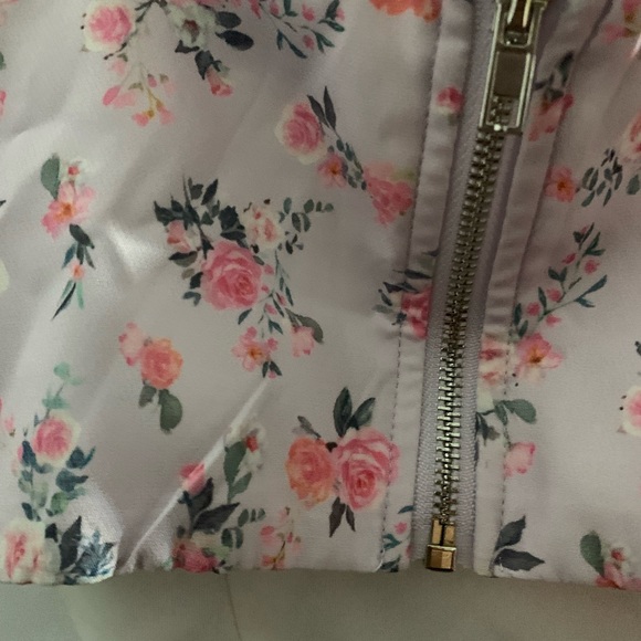 WHITEFOX FLORAL CORSET BUSTIER STYLE TANK 🤍 girly princess vibes - Picture 7 of 9